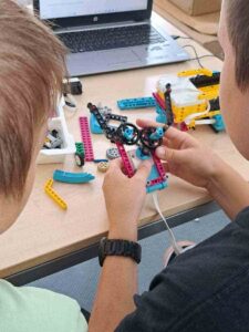 Lego Roboter bauen
